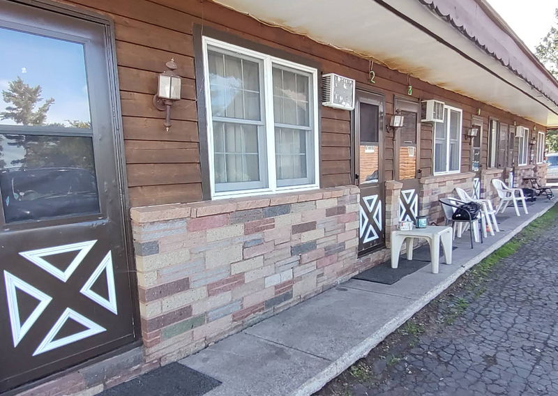 Advance Motel - Web Listing (newer photo)